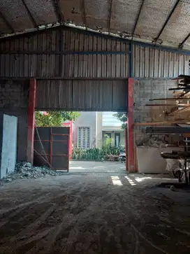 Dijual Rumah plus Gudang Material Cisangkan Cimahi Tengah kota Cimahi