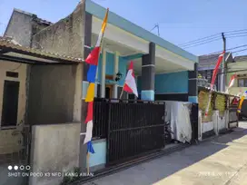 Jual Rumah BAGUS Komplek Permata Biru Posisi Strategis MUTRAH 375jt