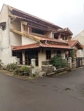 Dijual Rumah Siap Huni 2 Lantai SHM Area Logam Margacinta Buah Batu