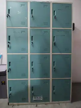 Loker Locker Krisbow 12 pintu Multi Column