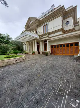 Disewa Rumah 2 lantai siap huni Pondok Indah