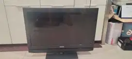 Televisi analog Toshiba 32