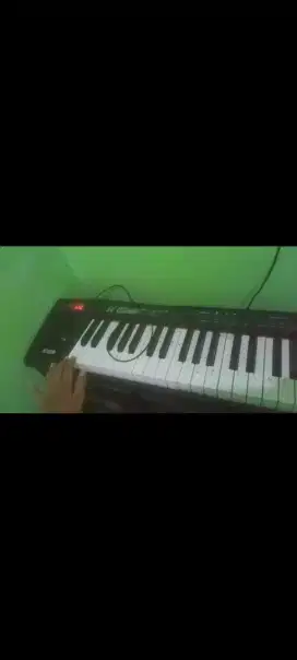 Piano bekas pemakaian pribadi