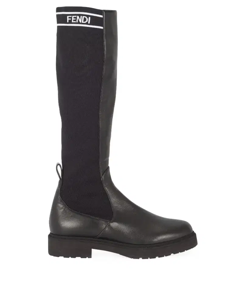 Sepatu wanita Fendy Knight boots