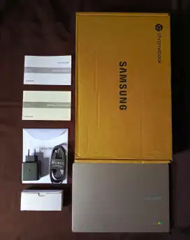 Samsung Chromebook 4 - Platinum (Fullset)