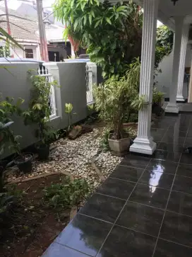 Rumah fresh siap huni jual cepat komplek Bancepko kranji