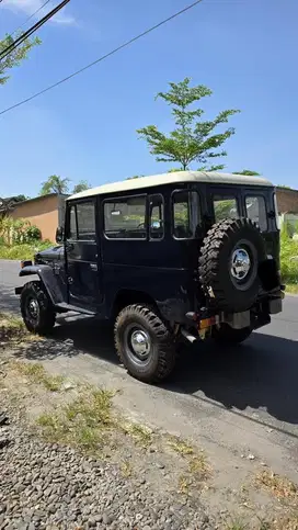 LAND CRUISER BJ 40 1983 HARTOP