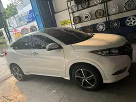 Cash Honda HRV prestige 2016 siap pakai