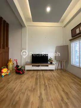 DIJUAL RUKO GANDENG FULL FURNISH KOMPLEK THE RAZTAN PALACE (DEWI)