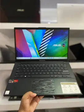 ASUS VIVOBOOK E140UFA	AMD RYZEN 3 7320U RAM 8 GB SSD 256 GB VGA RADEON