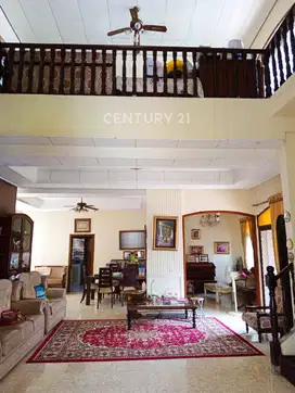 Rumah 2 Lantai Posisi Hoek & Strategis Di KayuPutih Jak Tim S8996
