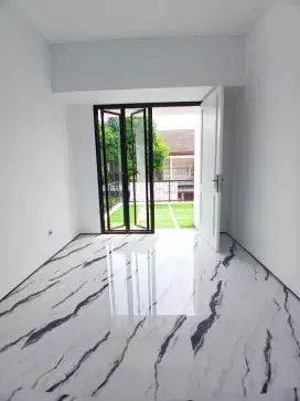 Dijual rumah siap huni di emerald Bintaro sektor 9