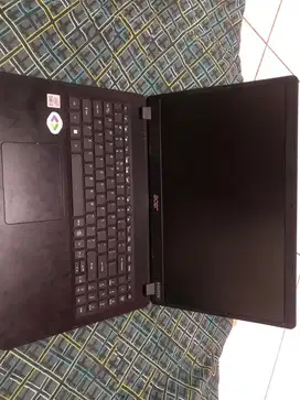 Acer EX 215 52 ( 2022 )