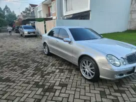 Mercy E260 W211 Thn 2006 AT