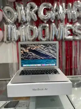 MacBook Air 13 inch 2013 Ram 8 GB/SSD 128 GB