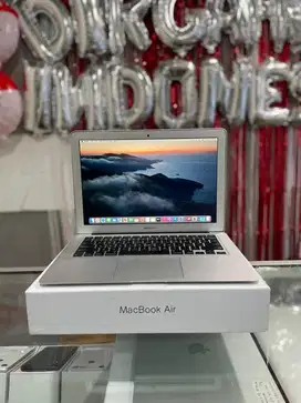 MAacBook Air 13 inch 2015 RAM 8 GB/SSD 128 GB