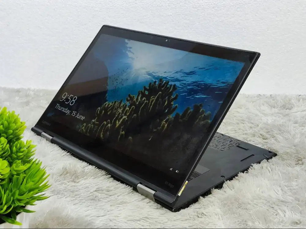 Laptop Lenovo X1 Yoga