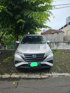 Dijual Daihatsu Terios X MT 2020 silver tangan pertama KM unde 100k.