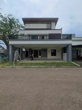 Rumah Baru, bangunan mandiri, Kontemporer, di Cluster The Icon Bsd