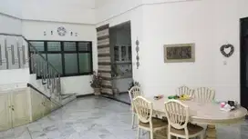 Dijual Rumah Mewah Dharmahusada 2 Lantai Siap Huni Full Marmer
