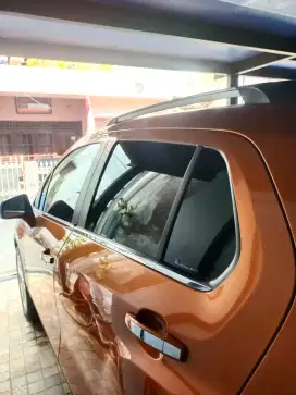 Kaca film mobil dan gedung