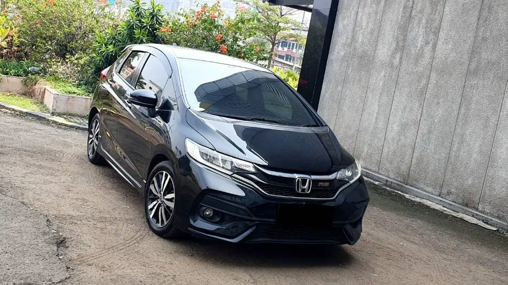 [ LOW KM ] Honda Jazz RS CVT GK5 AT Hitam 2018/2019