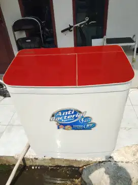 Mesin cuci 2 tabung