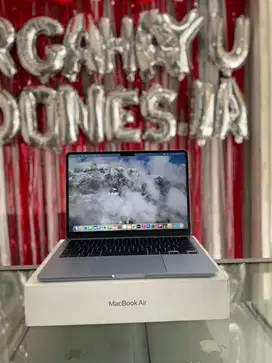 MacBook Air 13 inch 2025 M4 CTO RAM 16 GB/SSD 512 GB