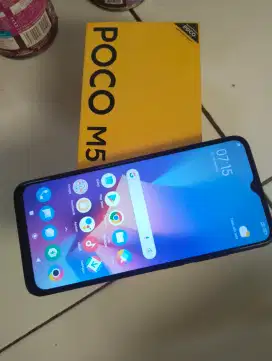 Poco M5   4+2/128   ga ada minus nya  Dus HP cas ga Ori
