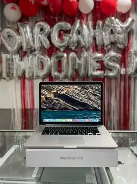 MacBook Pro 15 inch 2015 RAM 16/SSD 256 GB