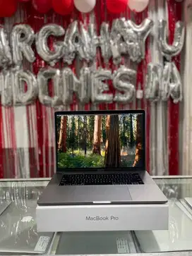 MacBook Pro 15 inch 2019 DUAL VGA RAM 32 GB/SSD 4 TB