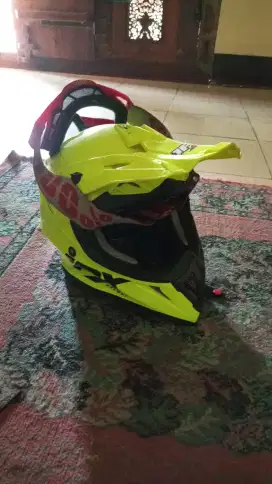Dijual Helm Cross JPX