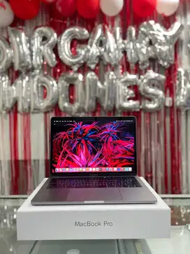 MacBook Pro 13 inch 2017 TB CTO RAM 16 GB/SSD 512 GB