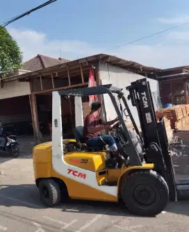 Forklift 3 ton tcm