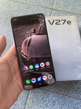 Vivo V27e Ram 8+8/256gb resmi segel gak ada minus