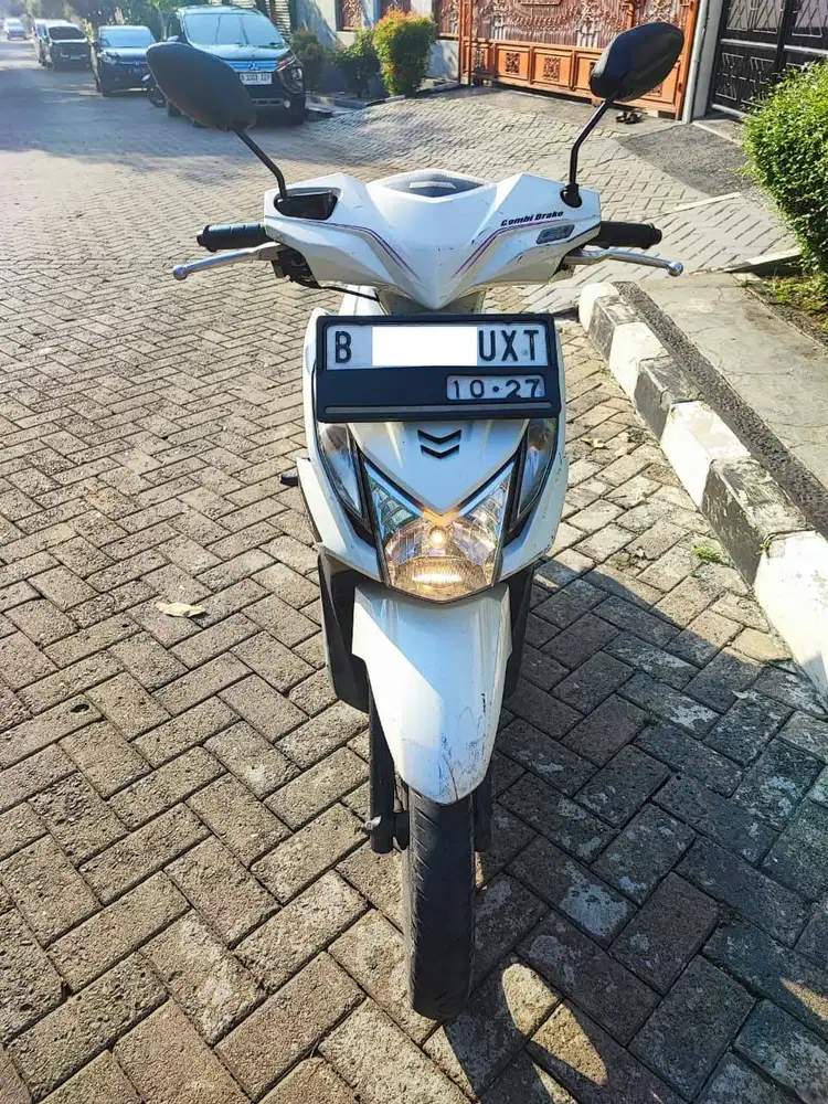 Jual Honda Beat FI 2012, Pribadi Kondisi fisik 80% kondisi mesin Prima