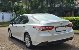 Toyota Camry V 2019 Bensin