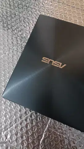 Asus Zenbook 13 OLED um325u 8/512