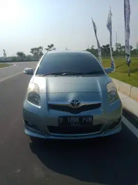 Toyota Yaris A/T Type S Limited 2012