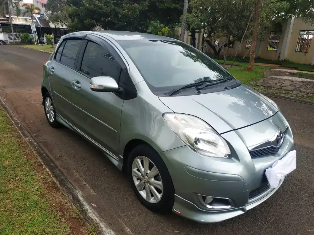 TOYOTA YARIS S limited 2010