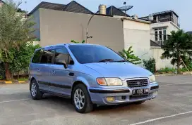 Hyundai Trajet 2.0 GL8 Tahun 2003