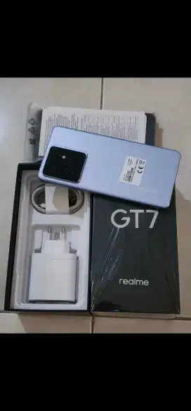 Realme GT 7 5G 12/256Gb, warna Biru, 1 bln  pk, kondisi 99,9% Like New