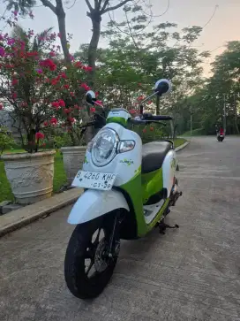 Scoopy 2018 Komplit