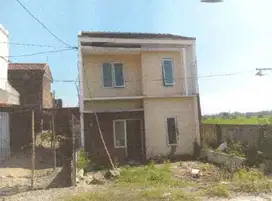 RUMAH DI PERUM TERASALAM BLOK C NO 9, TAMBAKROMO, GENENG NGAWI