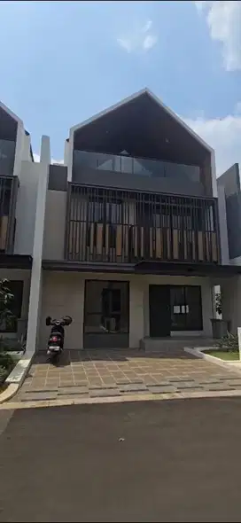 Rumah Baru Siap Huni di Gading Serpong