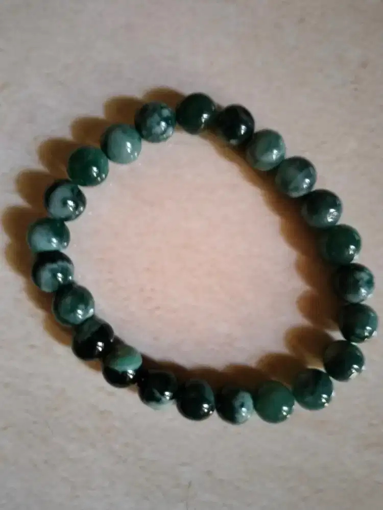 Gelang Batu Giok