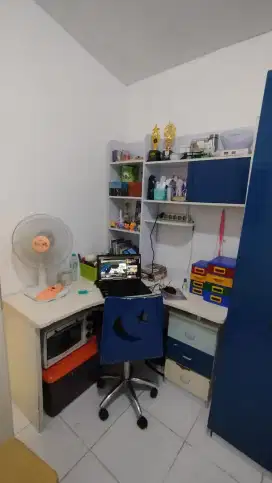 Satu set kamar tidur anak
