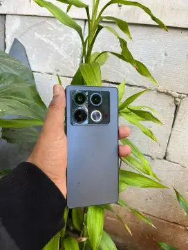 Infinix note 40 garansi on
