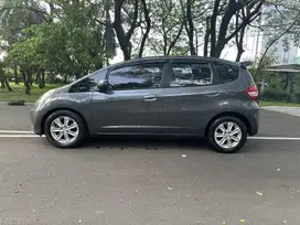(Dp 3 jt) Honda Jazz S matic 2012 kondisi mesin body istimewa