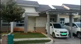 Rumah terawat siap huni summarecon